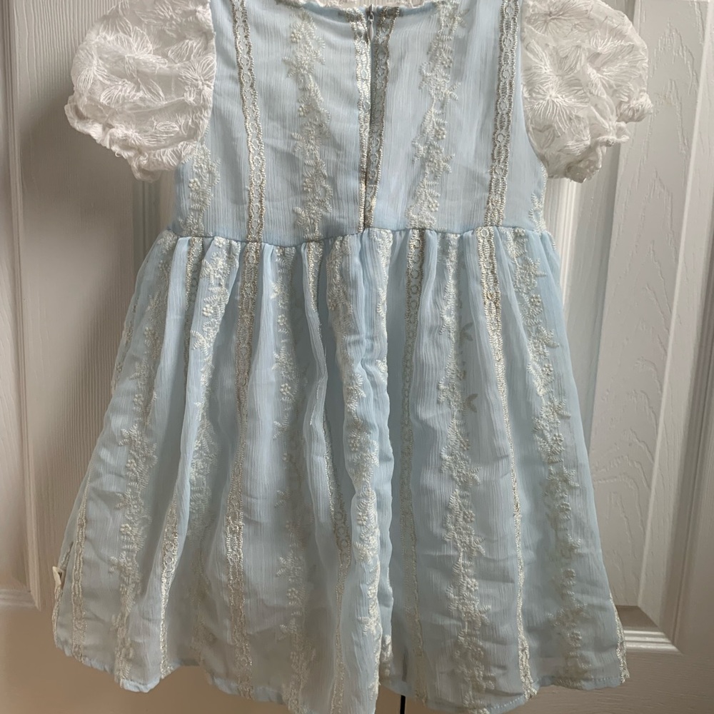 Dress - Picture 4 of 7